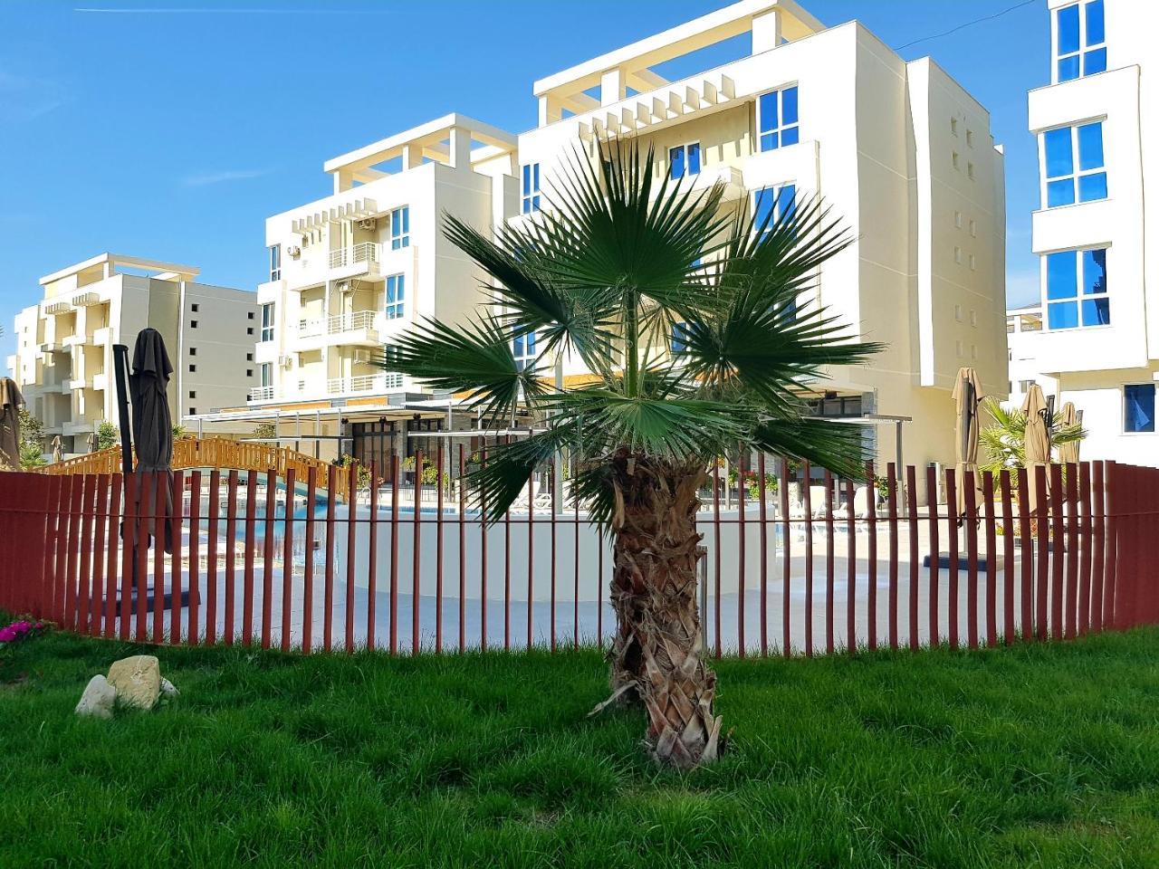 Flori Beach Apartment Радима Экстерьер фото